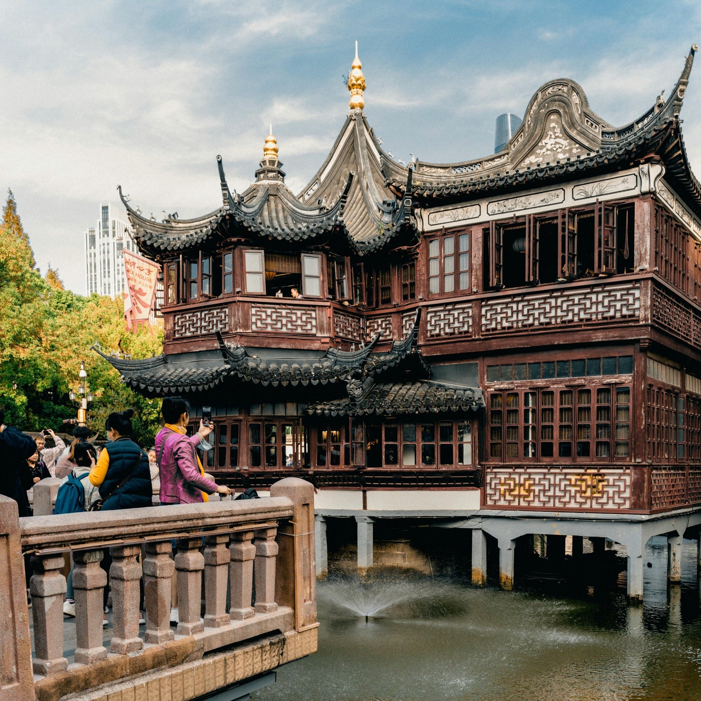Shanghai Day Tour | Oriental Pearl Tower+Yuyuan Garden+Chenghuang Temple+The Bund+Huangpu River Cruise
