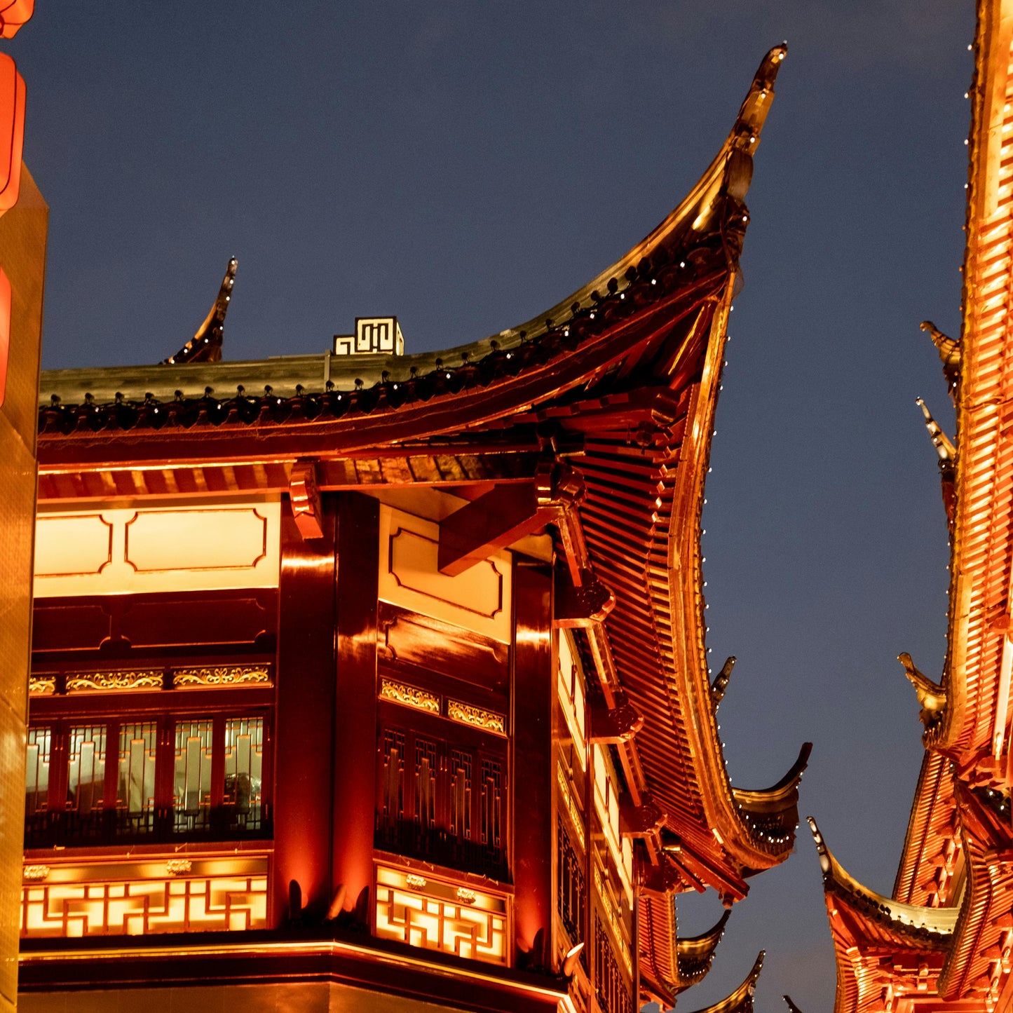 Shanghai Day Tour | Oriental Pearl Tower+Yuyuan Garden+Chenghuang Temple+The Bund+Huangpu River Cruise