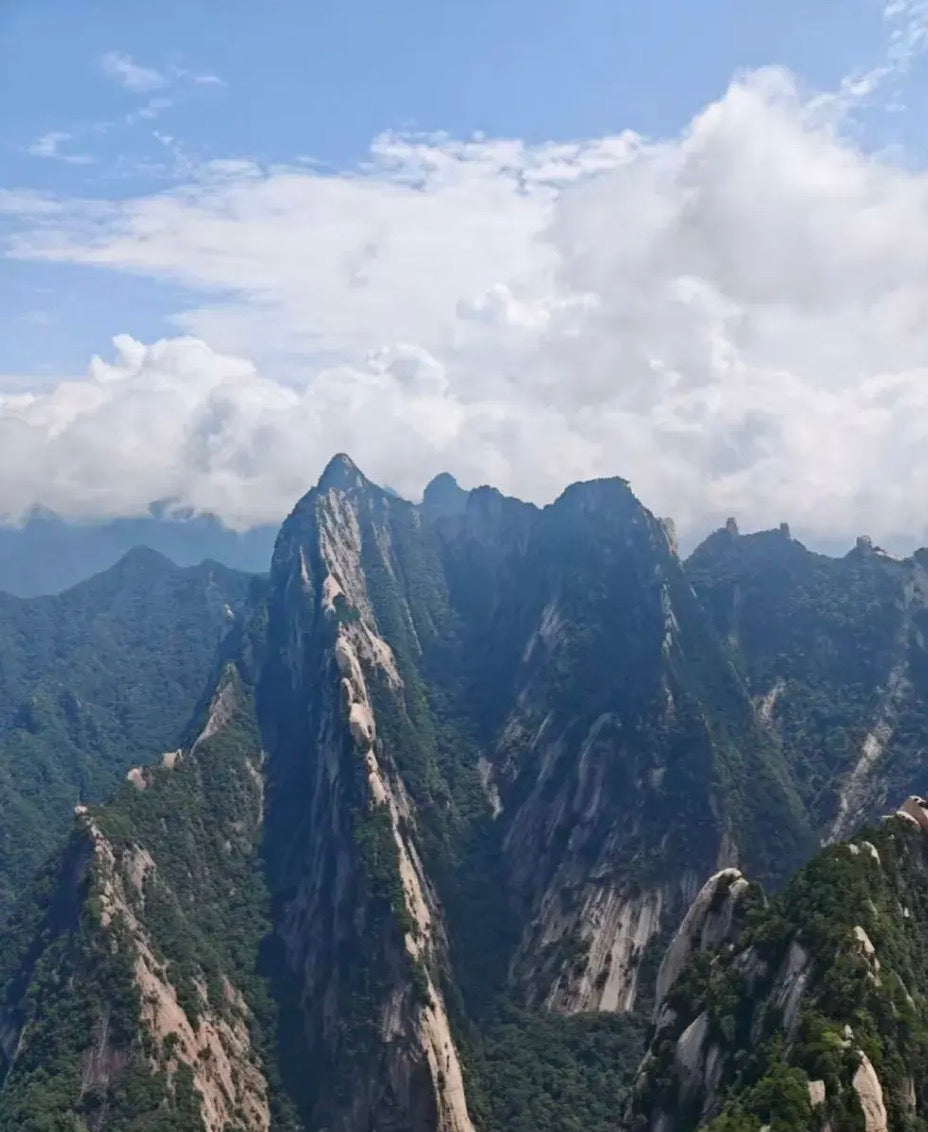 Xi'an Mountain Hua Adventure Day Tour with Cable Car Included