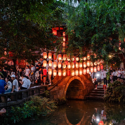 Panda Base + Wuhou Shrine +Jinli Street Chengdu Leisure Day Tour